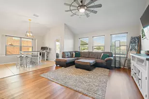 740 W Bend Blvd, Burleson, TX 76028 - Photo 22