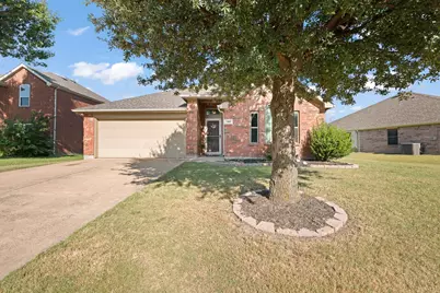 740 W Bend Boulevard, Burleson, TX 76028 - Photo 1