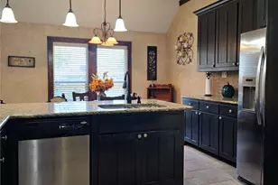 100 Rio Bravo Ct, Weatherford, TX 76088 - Photo 6