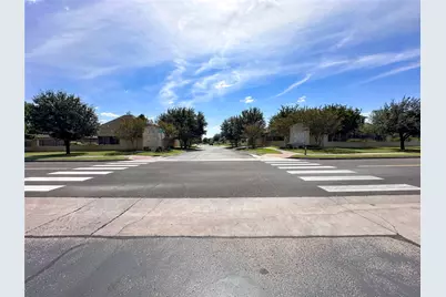 1100 Wessex Drive, Woodway, TX 76712 - Photo 2