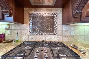 1100 Wessex Dr, Woodway, TX 76712 - Photo 16