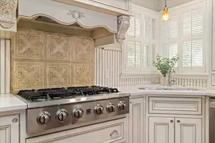 326 W Liberty St, Pilot Point, TX 76258 - Photo 14