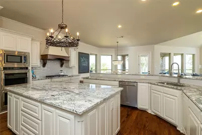 201 N Oakvista Court, Aledo, TX 76008 - Photo 12