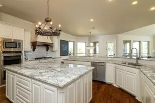 201 N Oakvista Ct, Aledo, TX 76008 - Photo 12