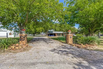 9591 Dripping Springs Road, Denison, TX 75021 - Photo 4