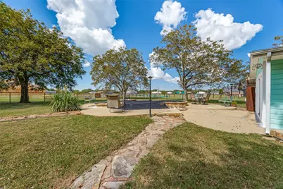 9591 Dripping Springs Road, Denison, TX 75021 - Photo 32