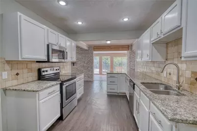 7540 Monterrey Drive, Fort Worth, TX 76112 - Photo 10