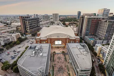 2430 Victory Park Lane #2509, Dallas, TX 75219 - Photo 38