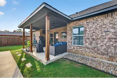 307 Brockett Street, Collinsville, TX 76233 - Photo 30