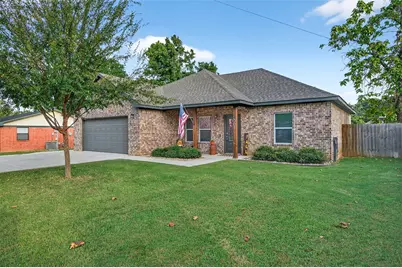 307 Brockett Street, Collinsville, TX 76233 - Photo 4