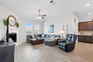 10705 Klondike Ln, Aubrey, TX 76227 - Photo 4