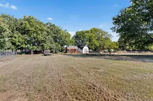 109 Pleasant Run, Reno, TX 76020 - Photo 38