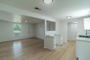 1208 Dan Gould Dr, Arlington, TX 76001 - Photo 6