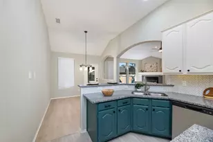 716 Red Oak, Crowley, TX 76036 - Photo 10