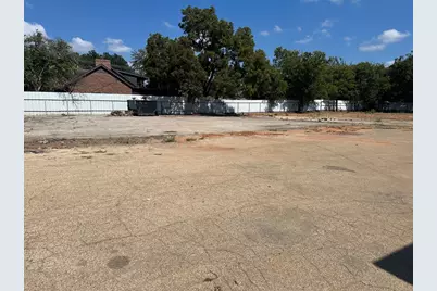 614 N Crockett Street, Granbury, TX 76048 - Photo 8