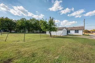 912 Greenville Rd, McKinney, TX 75069 - Photo 26