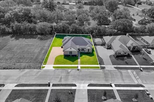 308 Crye Cir, Robinson, TX 76706 - Photo 36