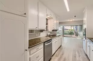 808 Stratford Dr, Bedford, TX 76021 - Photo 6