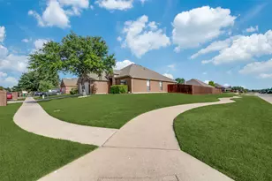 501 Mustang Trail, Celina, TX 75009 - Photo 2