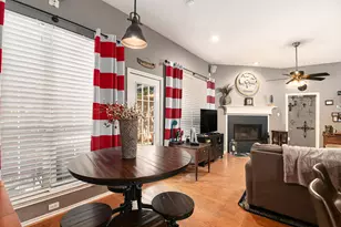 5924 Canberra Ln, Arlington, TX 76017 - Photo 10