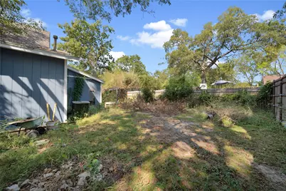 702 W 7th Street, Bonham, TX 75418 - Photo 22