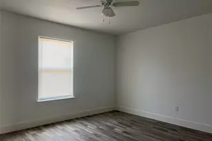 1403 S Marsalis Ave, Dallas, TX 75216 - Photo 4