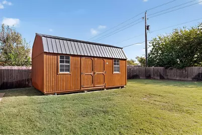 1004 Canyon Drive, Justin, TX 76247 - Photo 38