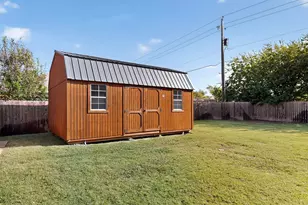 1004 Canyon Dr, Justin, TX 76247 - Photo 38