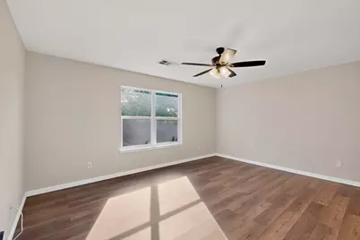 1004 Canyon Drive, Justin, TX 76247 - Photo 16