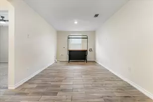 836 W Eighth St, Dallas, TX 75208 - Photo 20