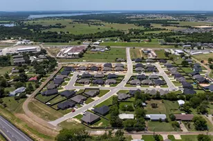 717 Cobblestone Cir, Mabank, TX 75147 - Photo 34