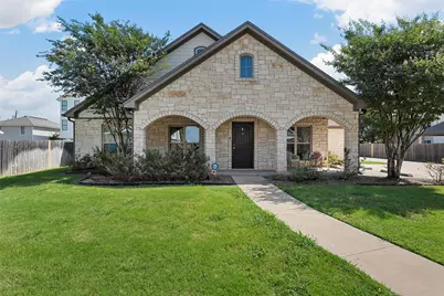 2016 S 11th Street, Waco, TX 76706 - Photo 2
