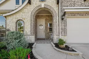 1037 Elmwood Dr, Justin, TX 76247 - Photo 4