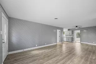 1106 Edgewood St, Ennis, TX 75119 - Photo 8