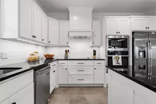 2114 S 11th St, Waco, TX 76706 - Photo 12