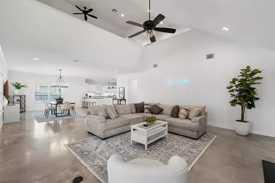 2114 S 11th Street, Waco, TX 76706 - Photo 14