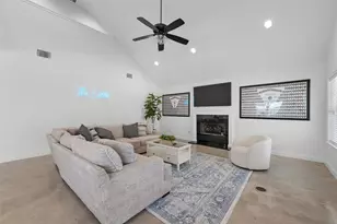 2114 S 11th St, Waco, TX 76706 - Photo 4