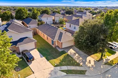 6724 Meadow Way Lane, Fort Worth, TX 76179 - Photo 2