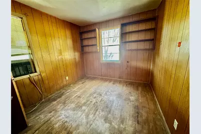 413 E Locust Street, Whitewright, TX 75491 - Photo 6