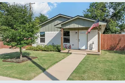 614 W 3rd Street, McGregor, TX 76657 - Photo 1