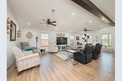 614 W 3rd Street, McGregor, TX 76657 - Photo 6