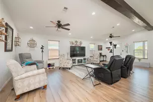 614 W 3rd St, McGregor, TX 76657 - Photo 6