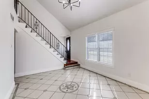 110 Ocean Dr, Richardson, TX 75081 - Photo 2