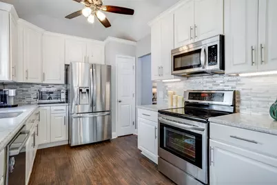 840 Chaparral Drive, Grand Prairie, TX 75052 - Photo 14