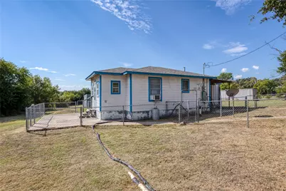 6445 W Highway 199, Springtown, TX 76082 - Photo 12