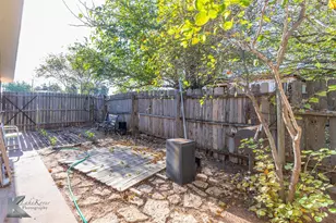 708 Aspen St, Knox City, TX 79529 - Photo 10