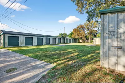 104 S Commercial Street, Bells, TX 75414 - Photo 10