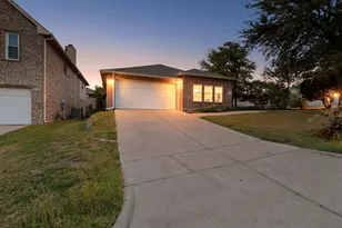 6525 Willow Oak Ct, Fort Worth, TX 76112 - Photo 1