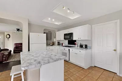 6525 Willow Oak Court, Fort Worth, TX 76112 - Photo 10