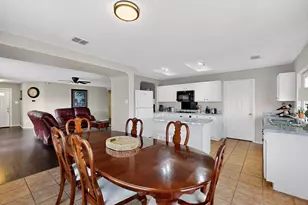 6525 Willow Oak Ct, Fort Worth, TX 76112 - Photo 16